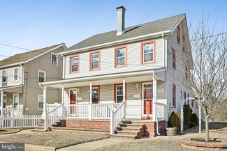 319-321 Broad St, Swedesboro, NJ 08085