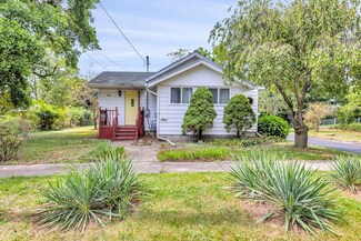 934 Bush St, Jackson, MI 49202