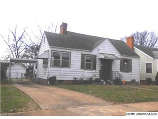 1037 4th Ct W, Birmingham, AL 35204