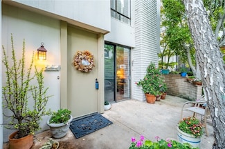 3614 W Estates Ln Unit F, Rolling Hills Estates, CA 90274