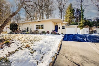 8508 Hull Dr, Glenside, PA 19038