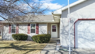 821 Park Dr, Rantoul, IL 61866