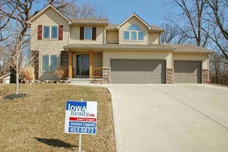 2967 Twana Dr, Des Moines, IA 50310