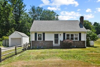 76 Robbins St, Acton, MA 01720