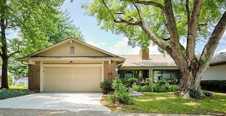 19947 Walden Oaks, Country Club, MO 64505