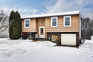 735 N Gross St, Conway, PA 15027