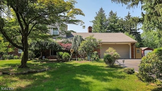 165 Rock Rd W, Green Brook, NJ 08812