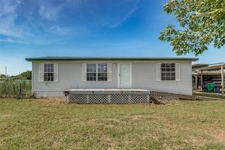 289 Winding River Cir, Farmersville, TX 75442
