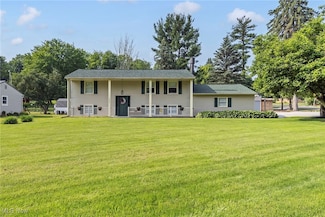 2866 Midway St NW, Uniontown, OH 44685