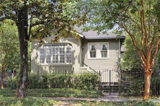 1665 Dufossat St, New Orleans, LA 70115
