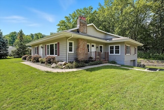 2775 Lancaster Ln N, Plymouth, MN 55441