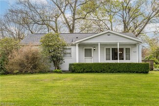 5637 Fairland Rd, Clinton, OH 44216