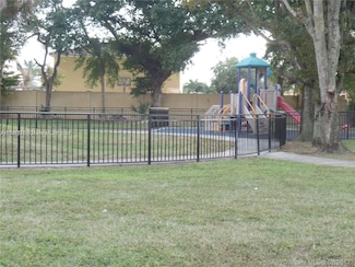 10000 NW 80th Ct Unit 2223, Hialeah, FL 33016