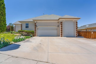 627 Wedge Ln, Fernley, NV 89408