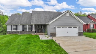 568 Long Train Dr, Troy, MO 63379