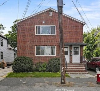 28 Myrtle St, Watertown, MA 02472
