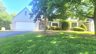 7711 W Terrace Dr Unit 7711, Franklin, WI 53132