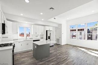 73 4th Ave Unit 3b, Newark, NJ 07104