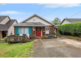 473 S Henry St, Coquille, OR 97423