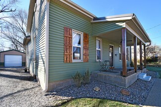 418 E Olive St, Bolivar, MO 65613