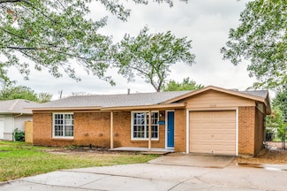 1230 Bellaire Dr, Grapevine, TX 76051