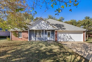 2266 Crabapple Dr, Tupelo, MS 38801