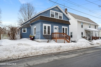 24 Walnut St, Glens Falls, NY 12801