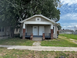 6015 Brady St, Houston, TX 77011