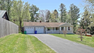 1055 Scott St, Christiansburg, VA 24073