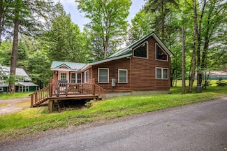 6 Neodak Shores Rd, Inlet, NY 13360