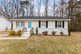 200 W Westbury Dr, Oxford, NC 27565
