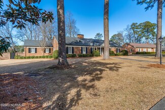 1300 Greenbriar Rd, Kinston, NC 28501