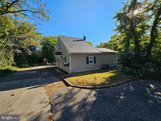 264 Jefferson Ave, West Berlin, NJ 08091