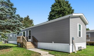 69205 Garver Lake Rd, Edwardsburg, MI 49112