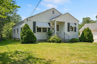 1057 Diamond Ave NE, Grand Rapids, MI 49503