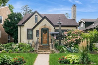241 Queen Ave S, Minneapolis, MN 55405