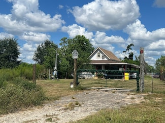 756 County Road 5003, Cleveland, TX 77327