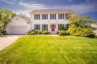 1312 Tonkawood Dr, Tallmadge, OH 44278