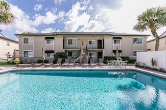 4020 Crystal Lake Dr Unit 209, Pompano Beach, FL 33064