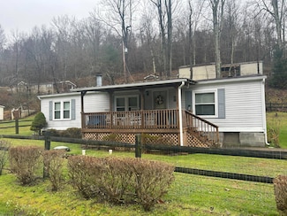 166 Willard Rd, Shinnston, WV 26431