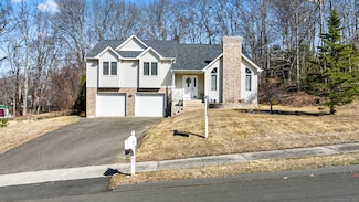111 Georgetown Dr, Watertown, CT 06795