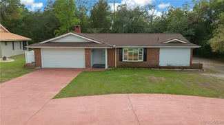 61 Cypress Blvd W, Homosassa, FL 34446