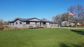 912 Merry Ln, Milladore, WI 54454