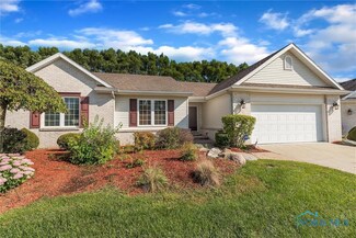5115 Wynn Park Dr, Oregon, OH 43616