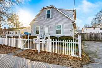 57 Fletcher St, Warwick, RI 02889