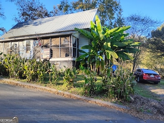 59 10th St, Trion, GA 30753