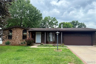 1892 San Lucas Ln, Fenton, MO 63026