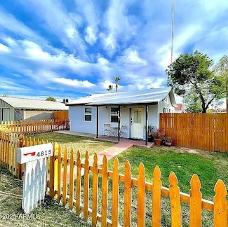 4815 E Windsor Ave, Phoenix, AZ 85008