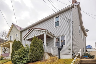 411 Emerson St, Vandergrift, PA 15690