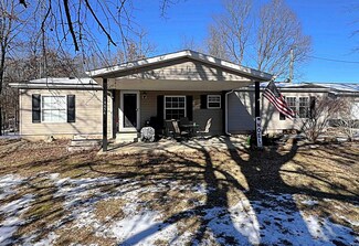 10454 E 700 S, Loogootee, IN 47553
